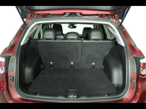 Used 2022 Jeep Compass Limited AWD/4WD image 13