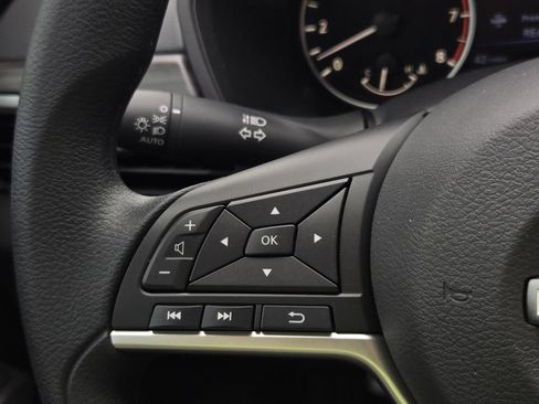 New 2026 Nissan Altima 2.5 SV FWD image 24