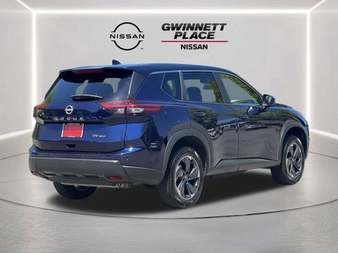 Used 2024 Nissan Rogue SV image 23
