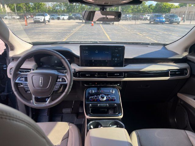 Certified 2023 Lincoln Nautilus Reserve AWD/4WD image 15