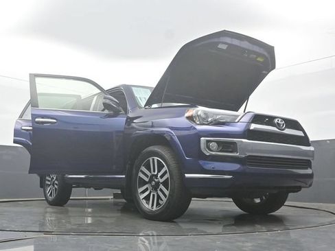 Used 2018 Toyota 4Runner Limited AWD/4WD image 52