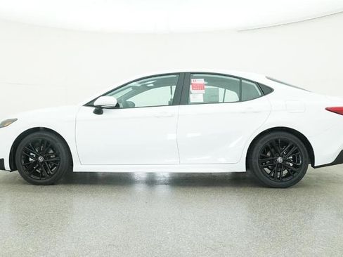 New 2026 Toyota Camry SE image 38