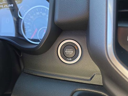 Used 2024 RAM 1500 Big Horn image 21