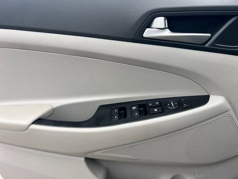 Used 2020 Hyundai Tucson SE image 12