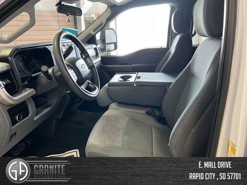Used 2024 Ford F350 XLT AWD/4WD image 9