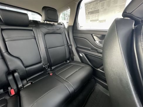 New 2026 Lincoln Corsair Premiere image 12