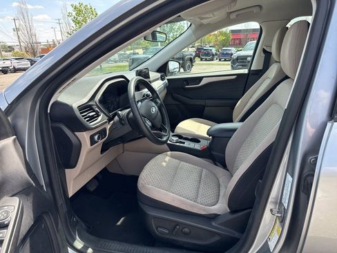 Used 2022 Ford Escape SE w/ Convenience Package AWD/4WD image 8