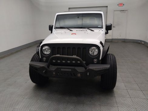 Used 2018 Jeep Wrangler Unlimited Sport w/ Mopar Black Appearance Group AWD/4WD image 15