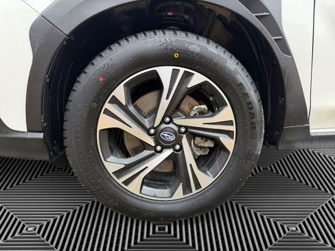 Certified 2024 Subaru Crosstrek 2.0i Premium image 9