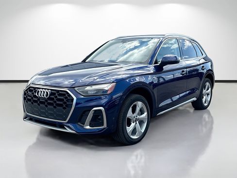 Used 2023 Audi Q5 2.0T Premium Plus w/ Premium Plus Package AWD/4WD image 7