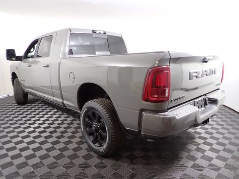 New 2026 RAM 2500 Laramie AWD/4WD image 14