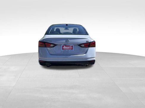 New 2026 Nissan Altima 2.5 SR FWD image 3