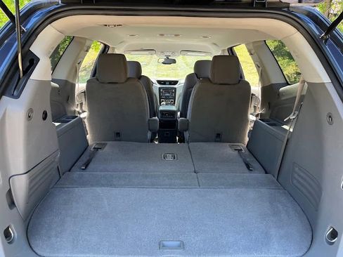 Used 2014 Chevrolet Traverse LT FWD image 45