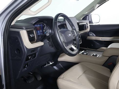 Used 2022 Ford Expedition Limited AWD/4WD image 30
