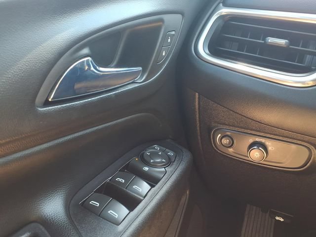 Used 2018 Chevrolet Equinox LT AWD/4WD image 25
