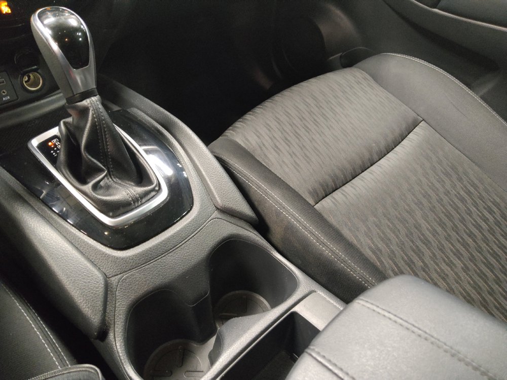 Used 2017 Nissan Rogue S FWD image 26