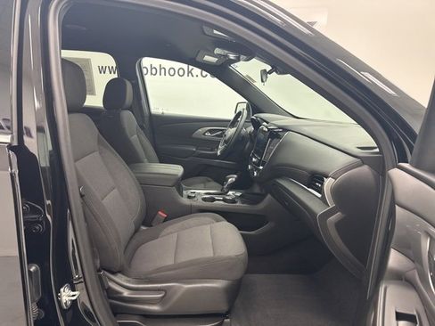 Used 2023 Chevrolet Traverse LT image 31