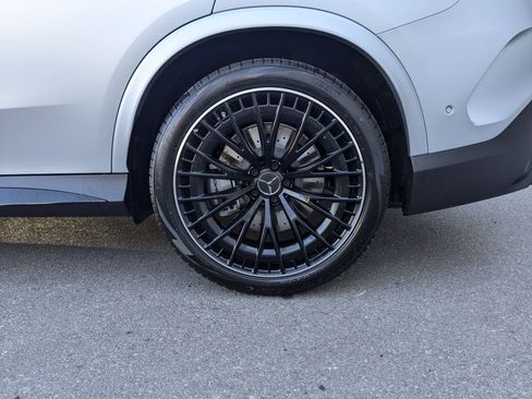 New 2025 Mercedes-Benz GLC 43 AMG 4MATIC Coupe image 17