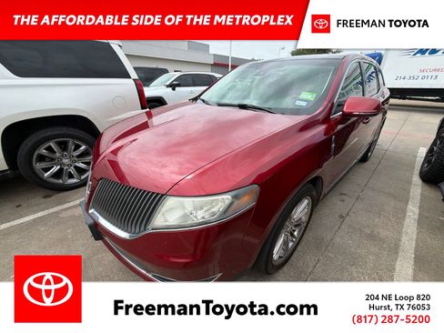 Used 2014 Lincoln MKT AWD w/ Equipment Group 201A image 1