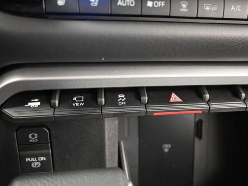 Used 2025 Toyota Sequoia Platinum AWD/4WD image 35