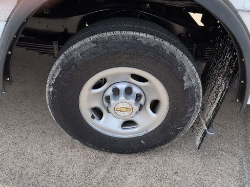 New 2025 Chevrolet Express 3500 Work Van w/ Power Convenience Package image 3