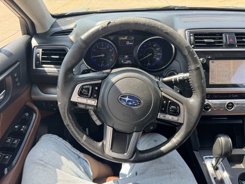 Used 2017 Subaru Outback 3.6R Touring w/ Popular Package #5A AWD/4WD image 19