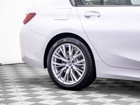 Used 2023 BMW 330i xDrive Sedan w/ Parking Assistance Package AWD/4WD image 38