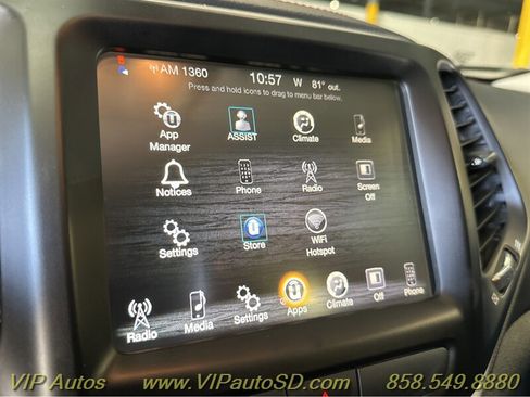 Used 2015 Jeep Cherokee Trailhawk image 5