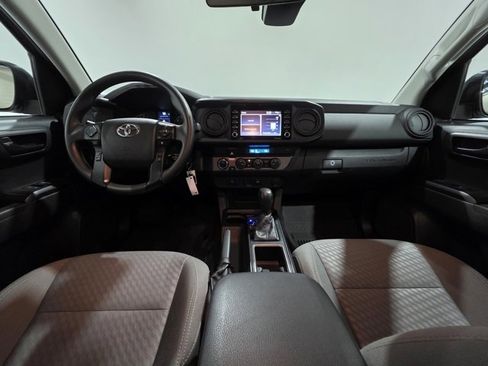 Used 2022 Toyota Tacoma SR image 14