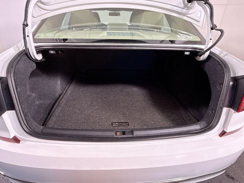 Used 2019 Volkswagen Passat 2.0T Wolfsburg w/ Wheels & Sunroof Package image 35