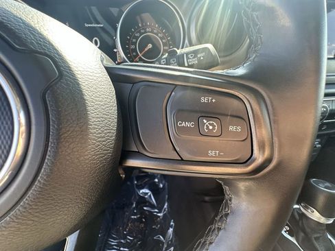 Used 2021 Jeep Wrangler Unlimited Sport image 37