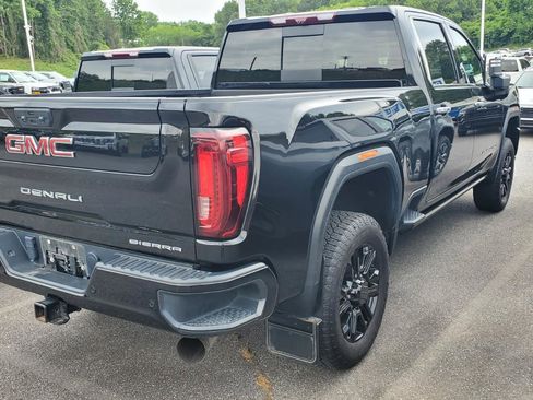Used 2023 GMC Sierra 3500 Denali w/ Denali Black Diamond Edition AWD/4WD image 8