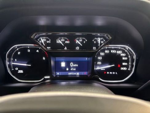 Used 2022 GMC Sierra 2500 AT4 w/ AT4 Preferred Package AWD/4WD image 9