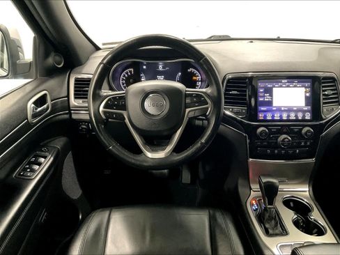Used 2019 Jeep Grand Cherokee Limited image 17