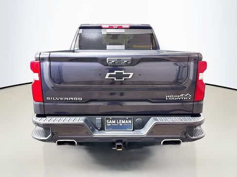Used 2022 Chevrolet Silverado 1500 High Country w/ High Country Premium Package image 6