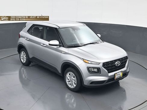 New 2026 Hyundai Venue SE FWD image 15