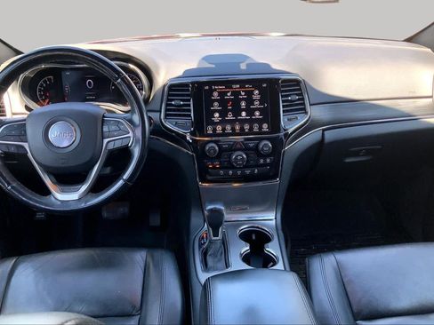 Used 2020 Jeep Grand Cherokee Limited AWD/4WD image 16