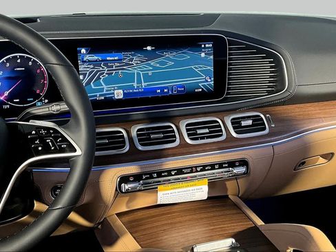 New 2026 Mercedes-Benz GLE 450 4MATIC image 8
