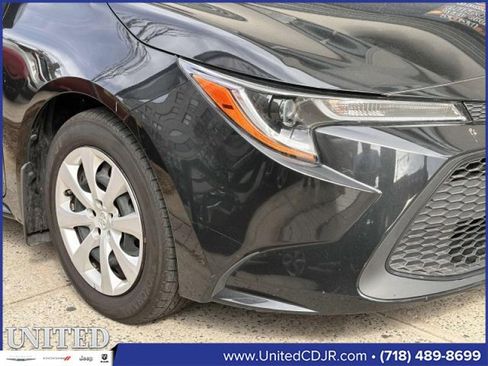 Used 2022 Toyota Corolla LE image 10