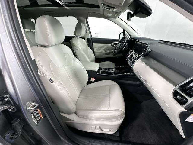 Used 2023 Kia Sorento SX Prestige w/ Panoramic Sunroof Package AWD/4WD image 32