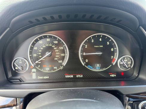 Used 2018 BMW X5 xDrive40e image 9