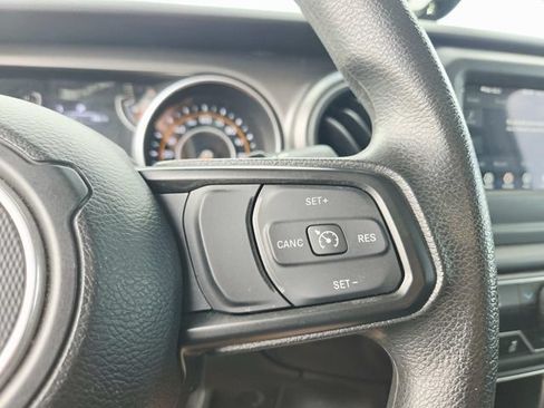 Used 2023 Jeep Wrangler Unlimited Sport AWD/4WD image 19