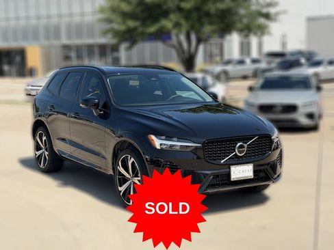 Used 2024 Volvo XC60 T8 Ultimate w/ Protection Package Premier AWD/4WD image 6