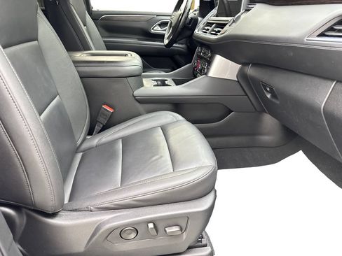 Used 2024 Chevrolet Tahoe Z71 w/ Luxury Package AWD/4WD image 47