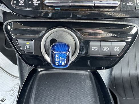 Used 2020 Toyota Prius Prime LE image 24