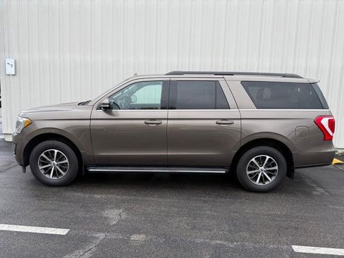 Certified 2019 Ford Expedition Max XLT w/ Equipment Group 202A image 2