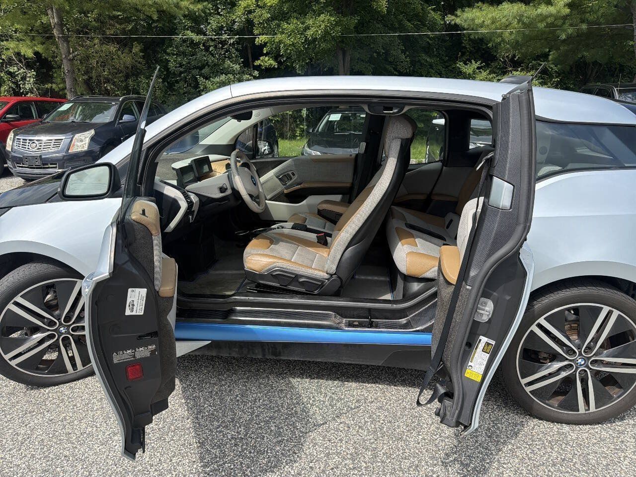 Used 2015 BMW i3 w/ Range Extender RWD image 12