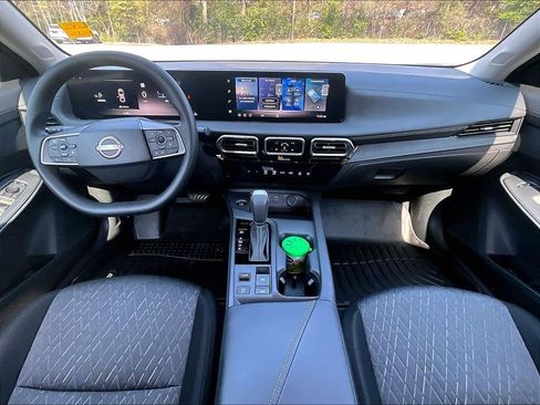 Used 2026 Nissan Sentra SV w/ Floor Mat Package image 14