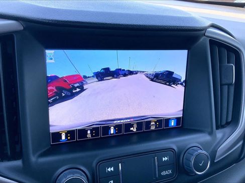 Used 2024 GMC Terrain AT4 w/ Infotainment Package II AWD/4WD image 27