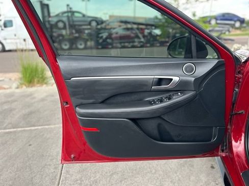 Used 2023 Hyundai Sonata SEL FWD image 12